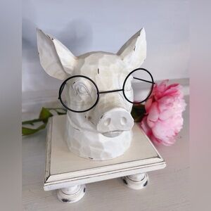 Farmhouse Hobby Lobby Pig Head With Glasses Decor